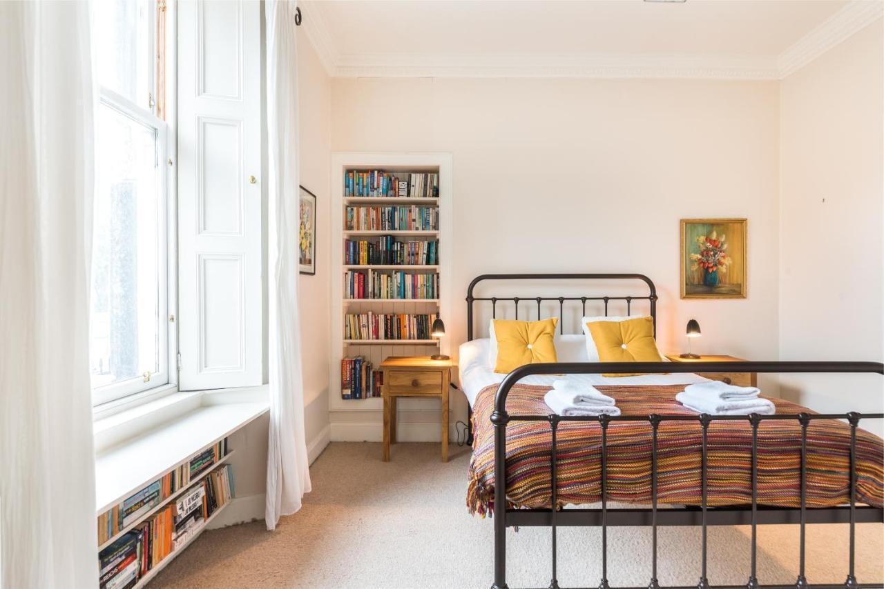 Spacious & Unique City Central 1 Bed With Wifi เอดินบะระ ภายนอก รูปภาพ